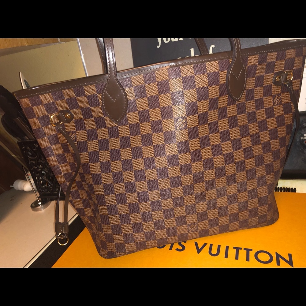 Louis Vuitton Neverfull